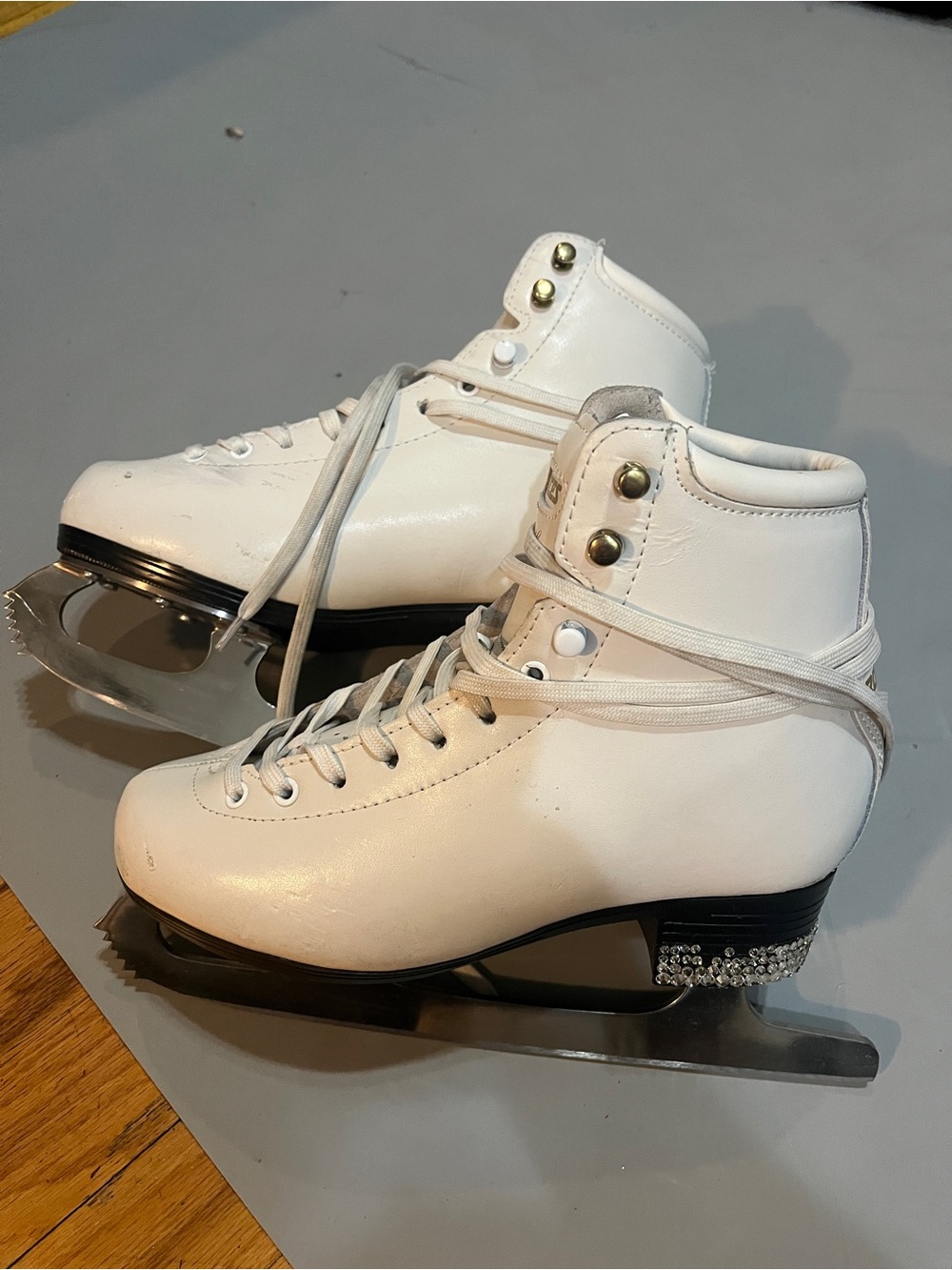 White Girls' Fashion Figure Ice Skates with Rhinestone Heel Accent